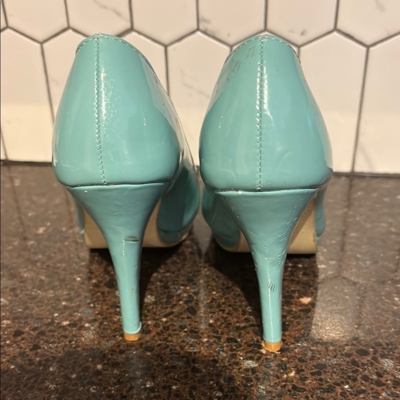 Suzy Shier Women's Blue/teal Pumps size 7 heels closed toe - Picture 4 of 9